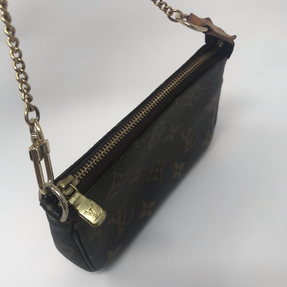 Monogram Louis Vuitton mini pochette accessories - Picture 13 of 16
